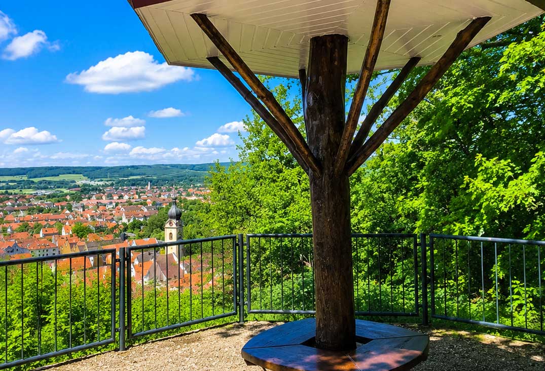 Schwammerling Schwandorf – der pilzförmige Aussichtspavillon über der Altstadt